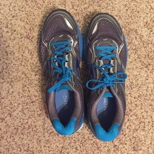 men’s blue brooks running shoes